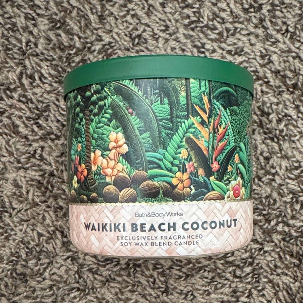 Brand New - Bath & Body Works Waikiki Beach Coconut Candle